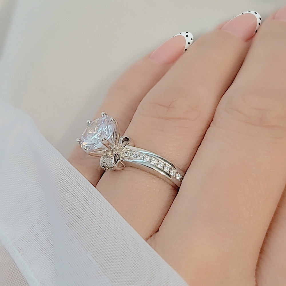 Round Cut Cubic Zirconia Solitaire Ring Pavé Band 925 Sterling Silver Size 7